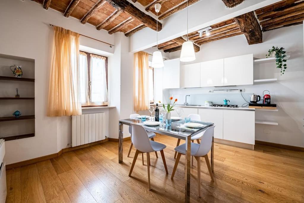 Appartamento 35 Nel Centro Storico Di In The Historic Center Of *